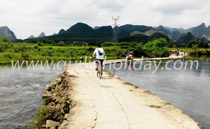 Countryside mountain bike trip from Guilin to Daxu