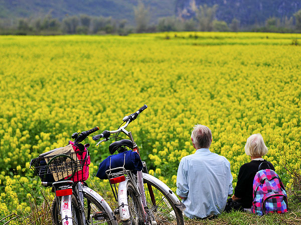 Cycling tour in the countryside of Yangshuo,Guilin