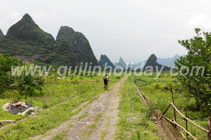 Biking to Yangshuo