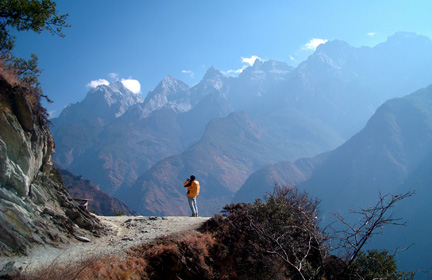 The 28 bends on highway of Tiger Leaping Gorge