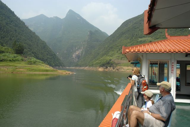 Enjoy the delightful Yangtze Cruise voyage